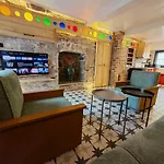 Meli Mila Spiti Milozrooms Ayvalı