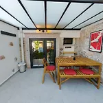 Meli Mila Spiti Milozrooms