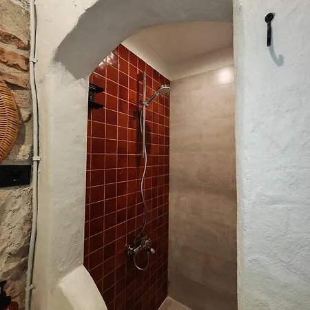 וילה Meli Mila Spiti Milozrooms