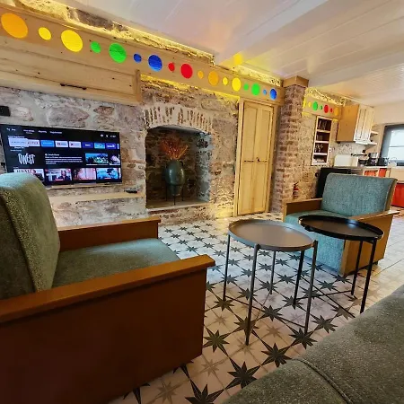 Meli Mila Spiti Milozrooms Ayvalı