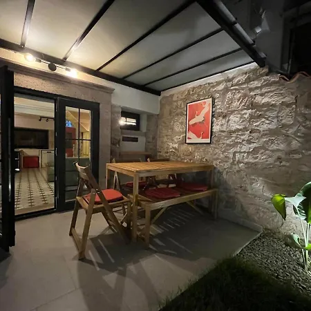 וילה Meli Mila Spiti Milozrooms