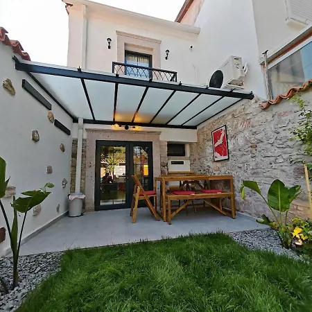 וילה Meli Mila Spiti Milozrooms *