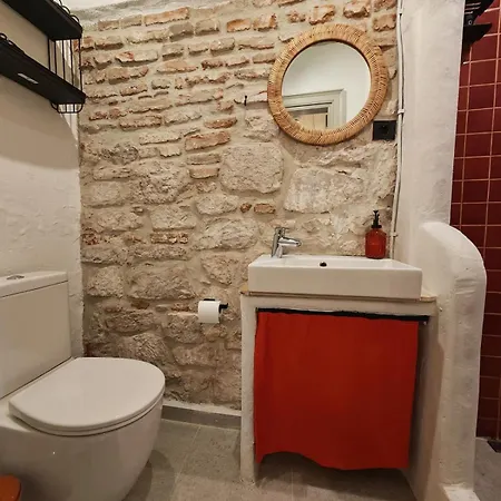 Meli Mila Spiti Milozrooms Ayvalı