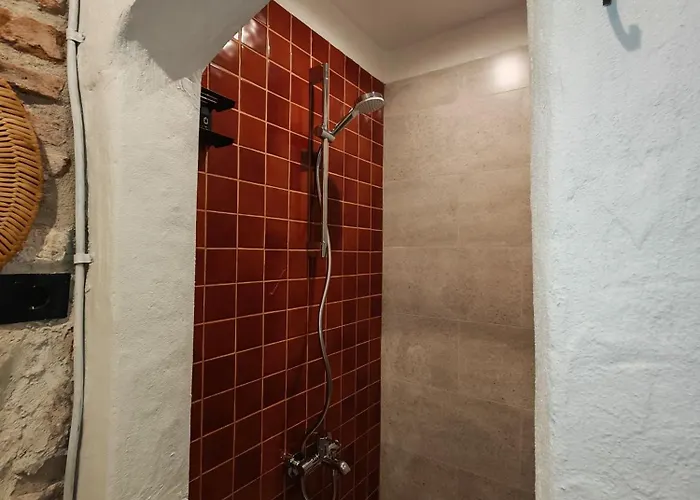 别墅 Meli Mila Spiti Milozrooms