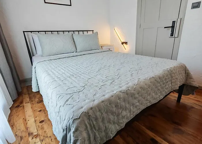 别墅 Meli Mila Spiti Milozrooms *