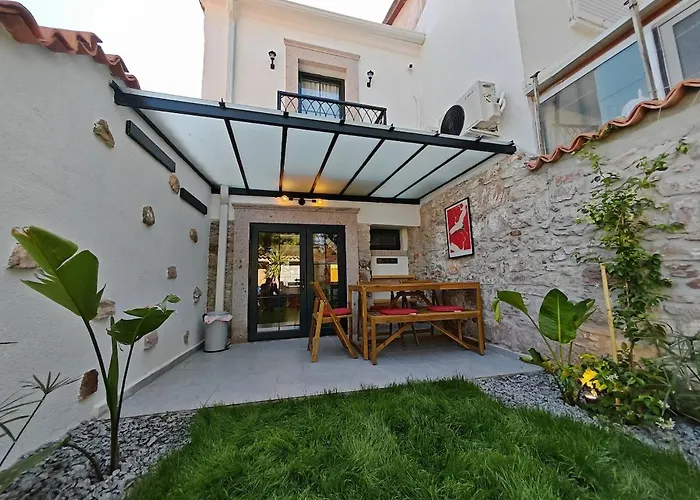 别墅 Meli Mila Spiti Milozrooms *