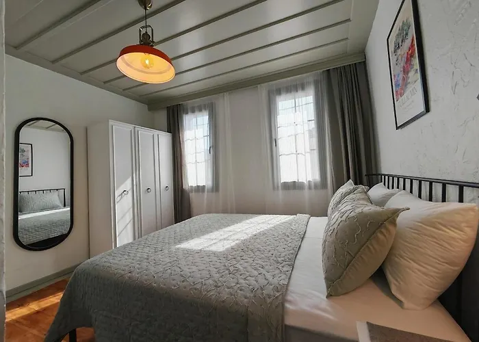 Meli Mila Spiti Milozrooms * Ayvalı